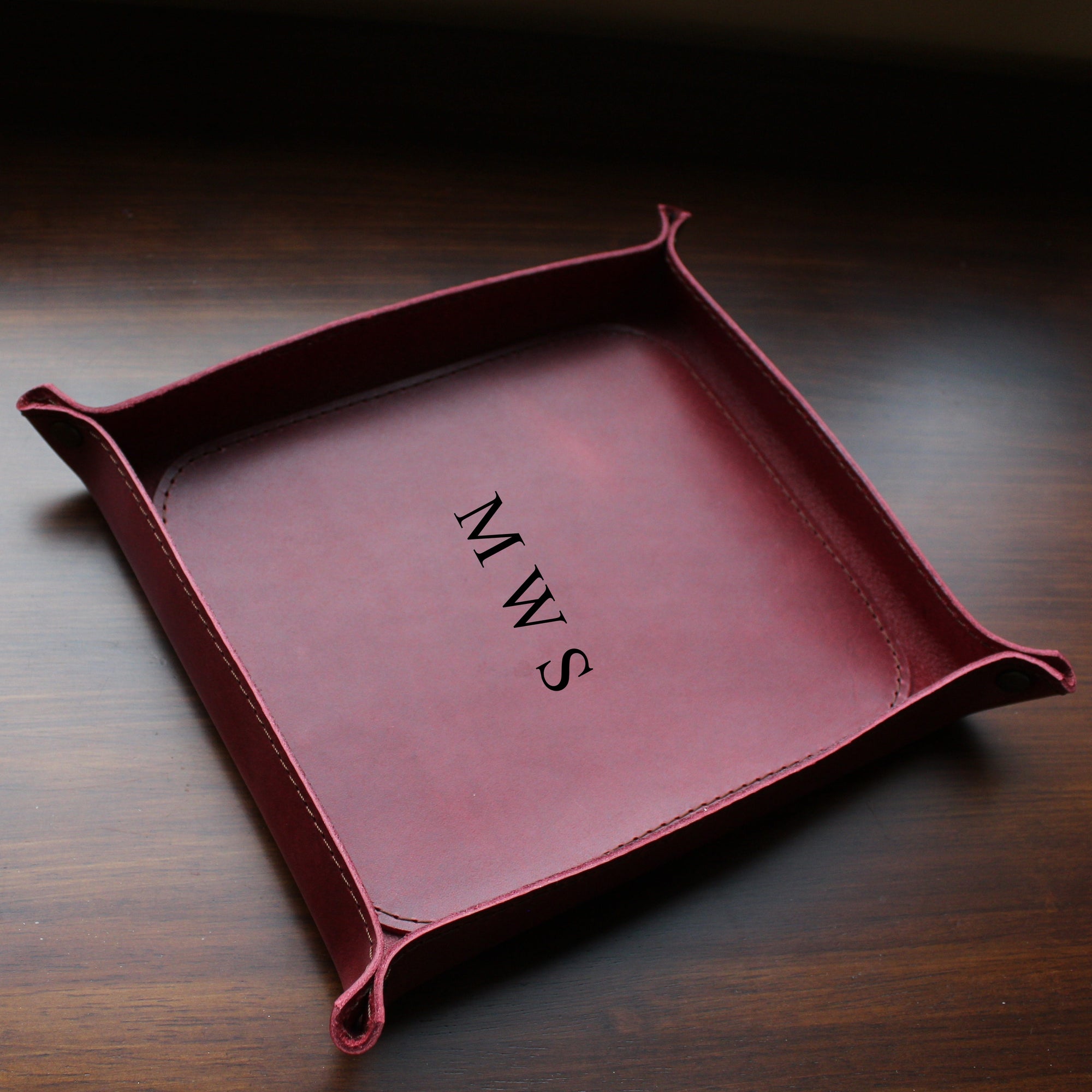 Valet tray of premium leather  for decorative and storage purposes