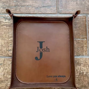 Brown whiskey Italian leather tray, small-sized with name and initials engraving.