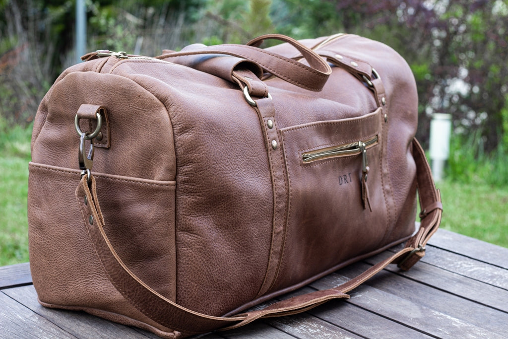 Full Grain Leather Weekender Bag for Men with Detachable Shoulder Strap